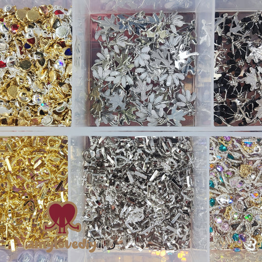 Metallic nail charm( Sold as a bag)